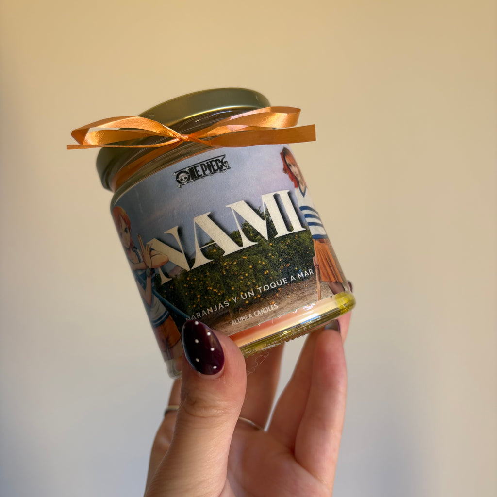Vela aromática con charm - One Piece